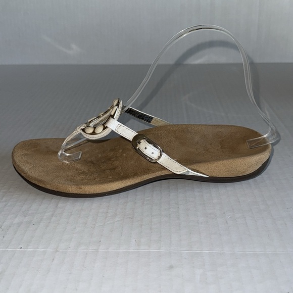 Vionic Ricci Toe Post Sandals - Picture 3 of 11